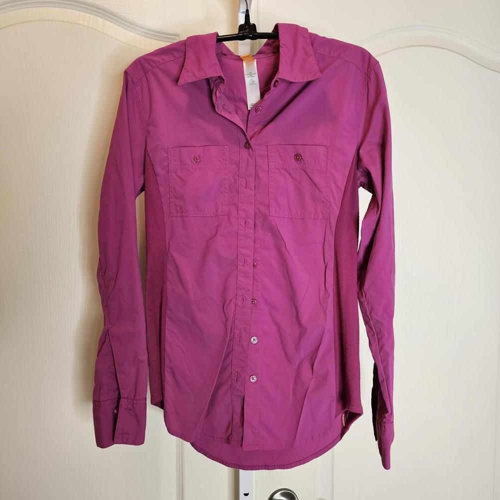 Lucy's Women's XS Pink Performance Shirt